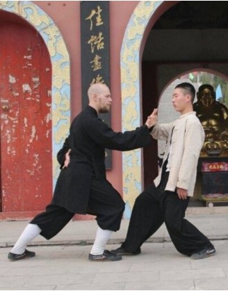Год интенсивных тренировок по Кунг Фу | Горный шаолиньский монастырь Тайзу - Хэбэй, Китай